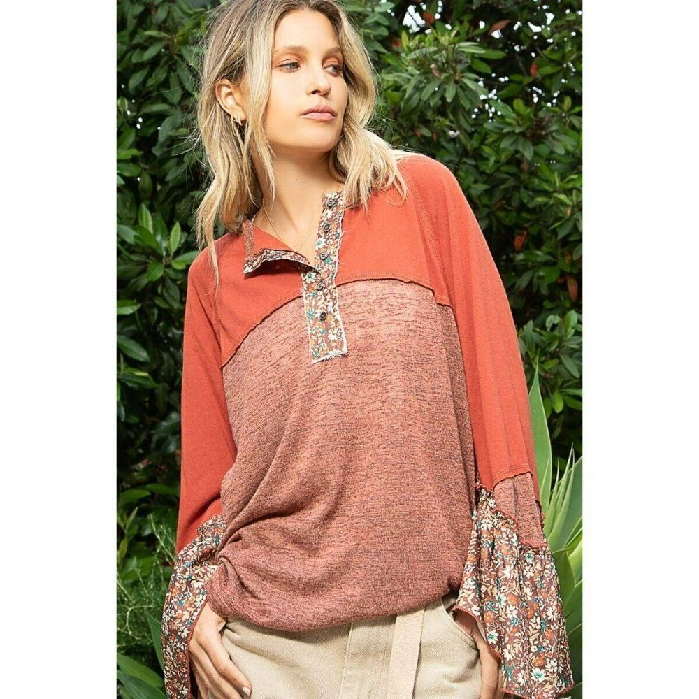 POL Better With You Floral Belle Sleeve Top in Brick Multi FKT1087 - Picture 6 of 9
